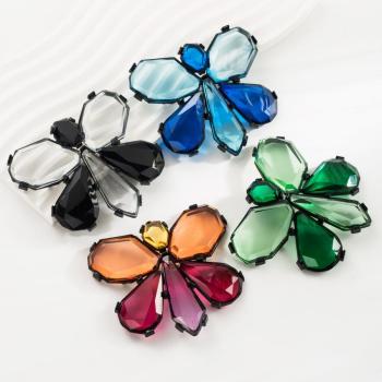 one pc stylish new 4 colors butterfly shape resin decor brooch(length:9cm)