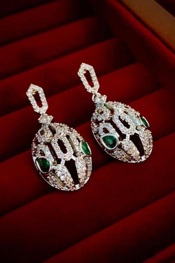 one pair stylish oval hollow rhinestones earrings
