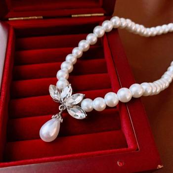 one pc stylish white imitation pearl necklace(length: 34.5+9.3cm)