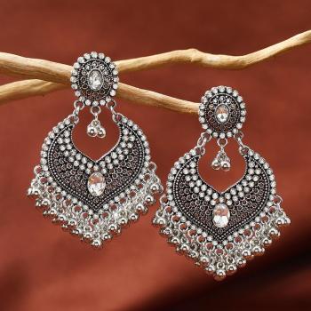 one pair stylish bohemia rhinestones earrings