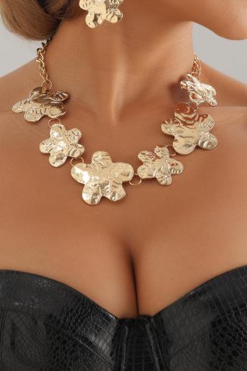 one piece new stylish simple plum blossom irregular vintage necklace