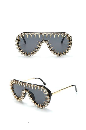 one pc new trend outdoor rhinestone fashion glasses anti-uv sunglasses