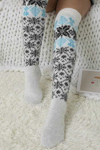 one pair new stylish winter snowflake pattern thigh socks#2