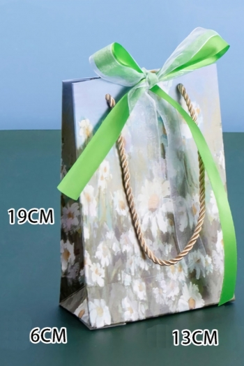 fifty pcs new satin vertical section oil painting style summer daisies art post paperboard sub-membrane gift bag (size:19cm×13m×6cm)